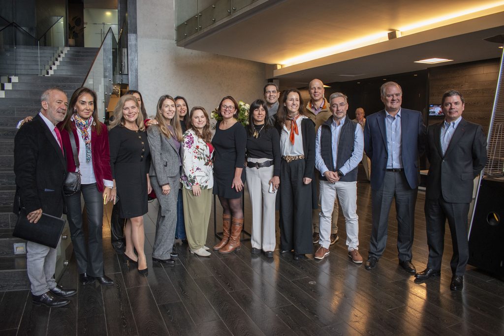 Judit Polgár, campeona mundial de ajedrez se reune con red de alumni IdDC